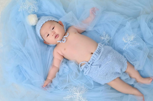 来宾宝宝大便黄白色 来宾宝宝大便黄白色